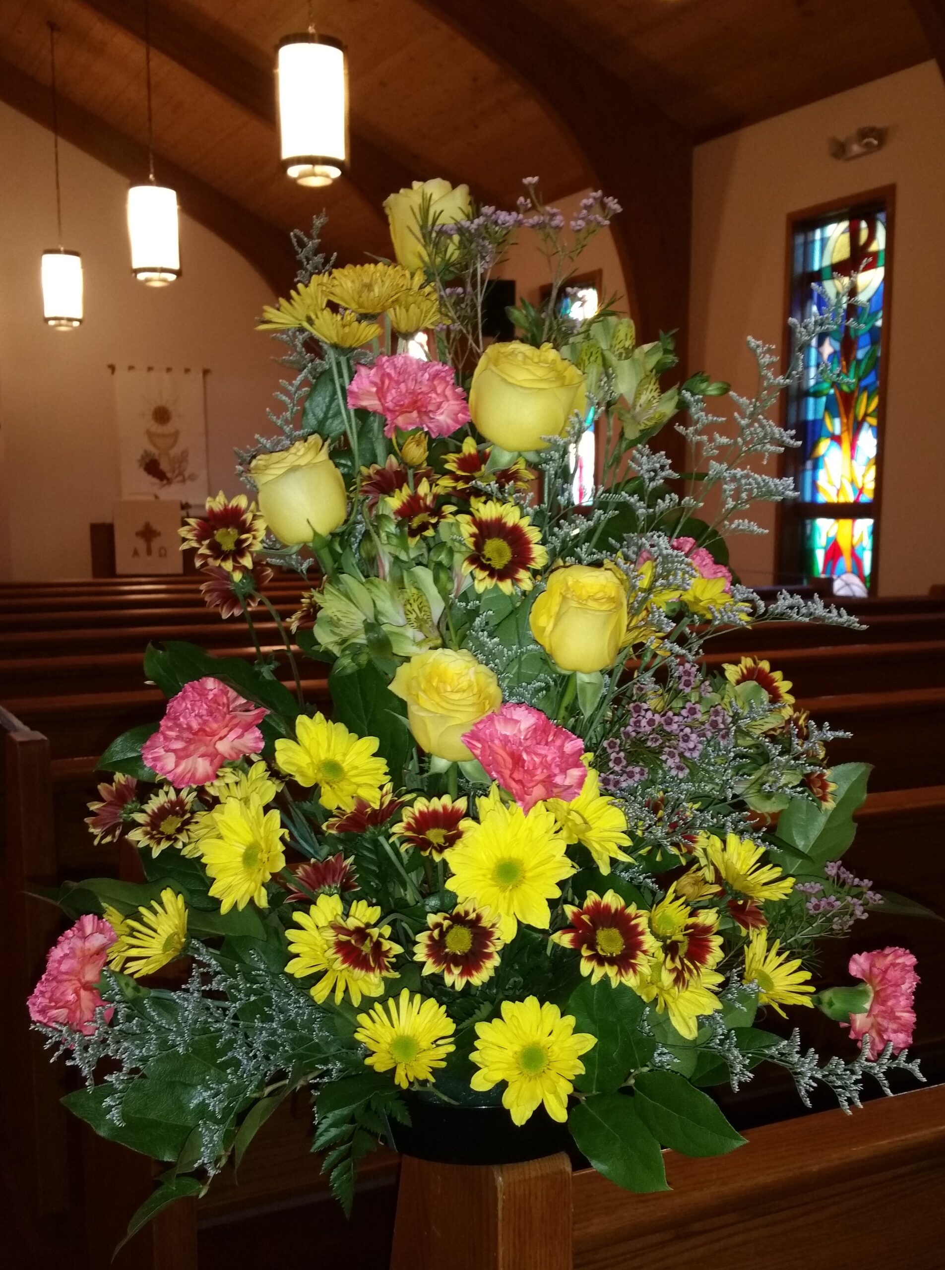 22Nov2020AltarFlowersWood50thweddingann Our Saviour Lutheran