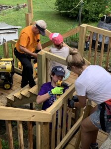 building outdoor staircase